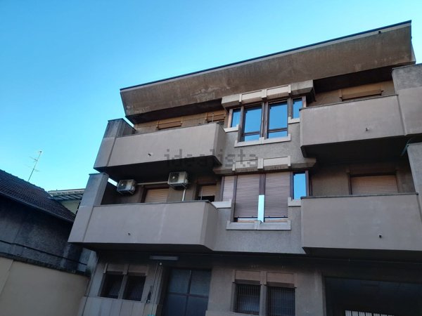 appartamento in vendita a Milano in zona Rogoredo