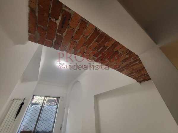 negozio in vendita a Milano in zona Isola