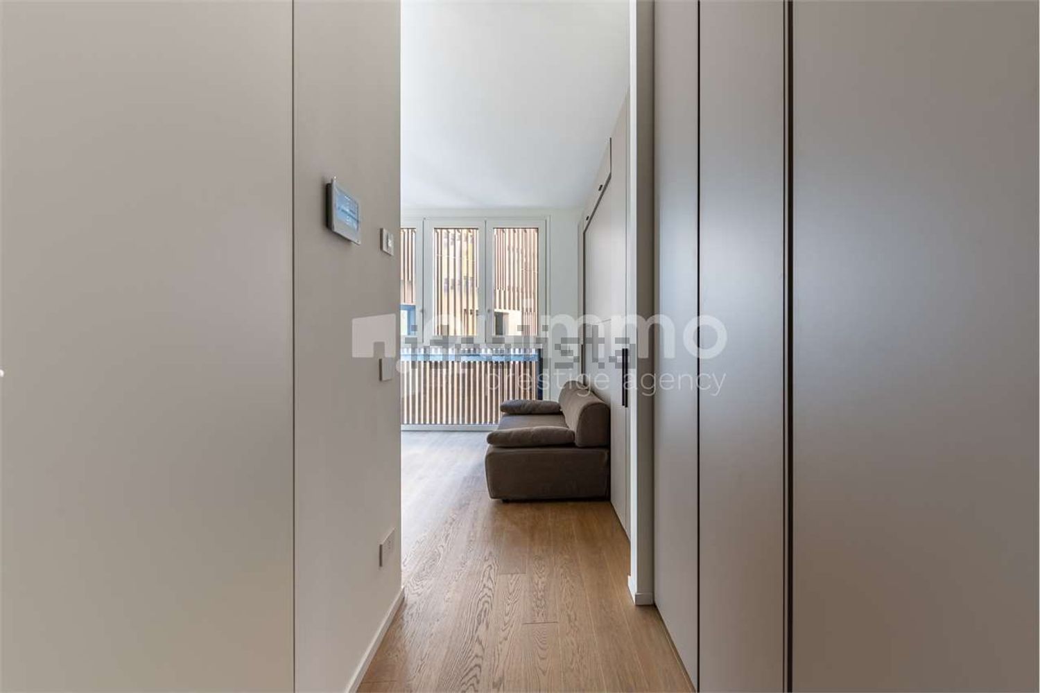 appartamento in vendita a Milano in zona Guastalla