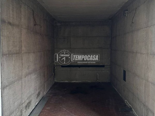 ufficio in vendita a Milano in zona Garegnano