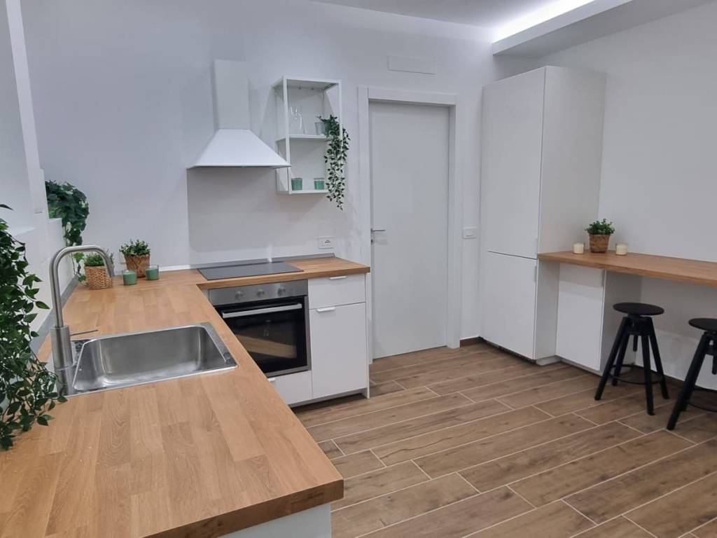 appartamento in vendita a Milano in zona Adriano