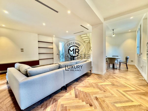 casa indipendente in vendita a Milano in zona Isola