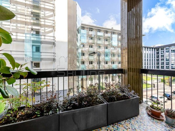 appartamento in vendita a Milano in zona Centro Direzionale