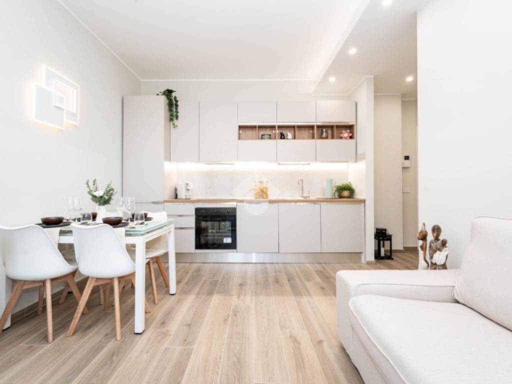appartamento in vendita a Milano in zona Porta Vittoria