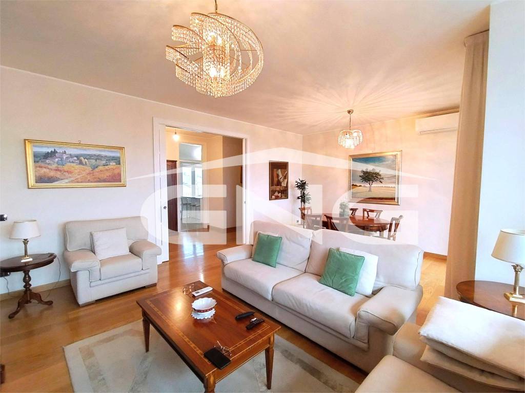 appartamento in vendita a Milano in zona Ghisolfa