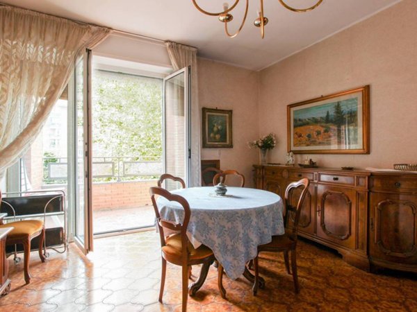 appartamento in vendita a Milano in zona Feltre