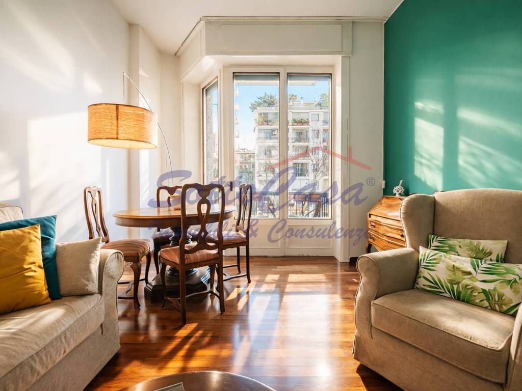 appartamento in vendita a Milano in zona Guastalla