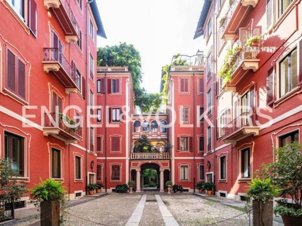 appartamento in vendita a Milano in zona Centro Storico