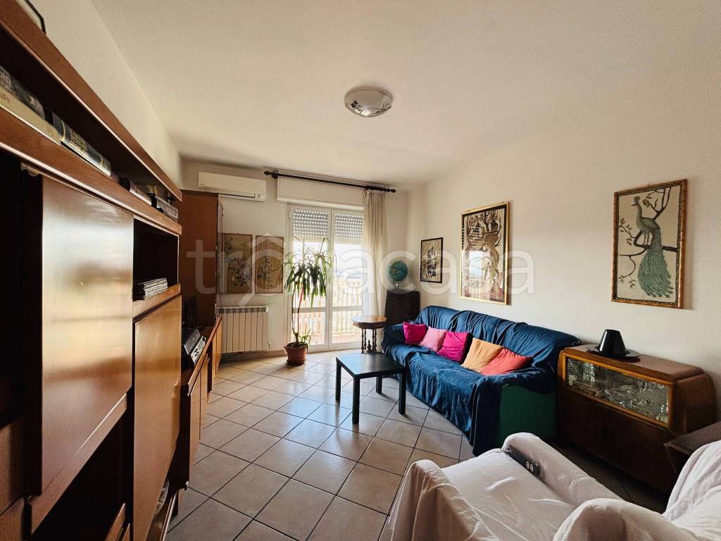 appartamento in vendita a Milano in zona Quartiere degli Olmi