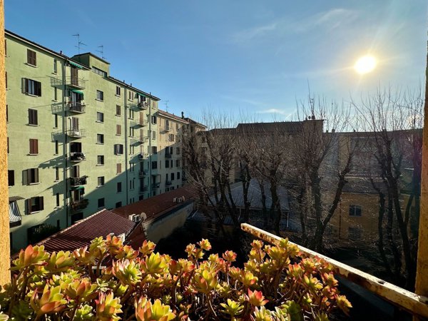 appartamento in vendita a Milano in zona Villapizzone
