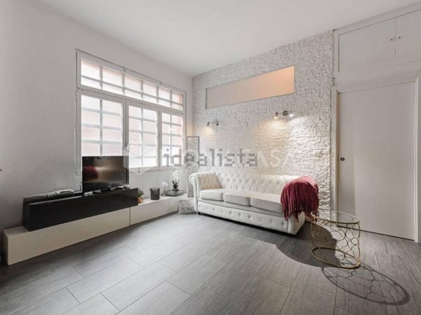 appartamento in vendita a Milano in zona Porta Vittoria