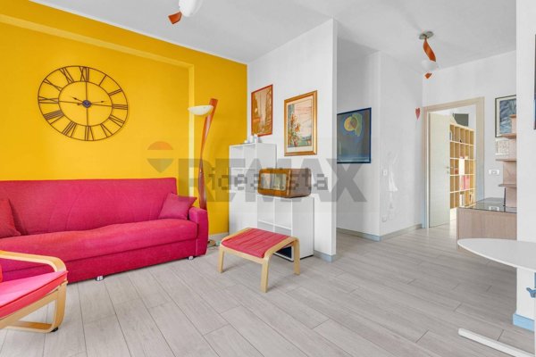 appartamento in vendita a Milano in zona Famagosta