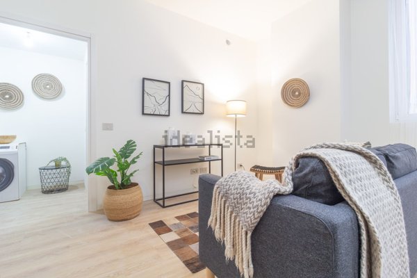 appartamento in vendita a Milano in zona Vigentino