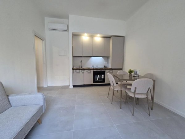 appartamento in vendita a Milano in zona Piazzale Lodi