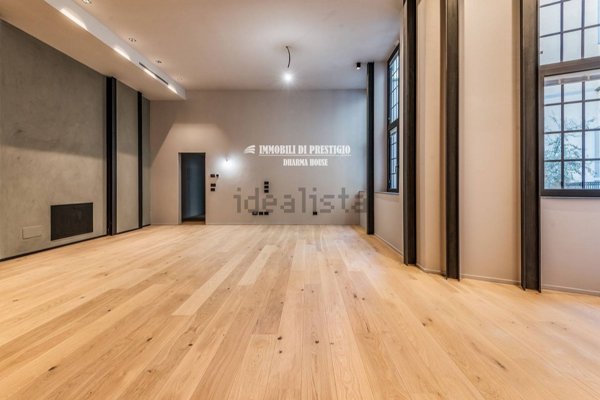 ufficio in vendita a Milano
