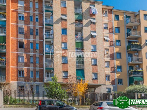 appartamento in vendita a Milano in zona Montalbino
