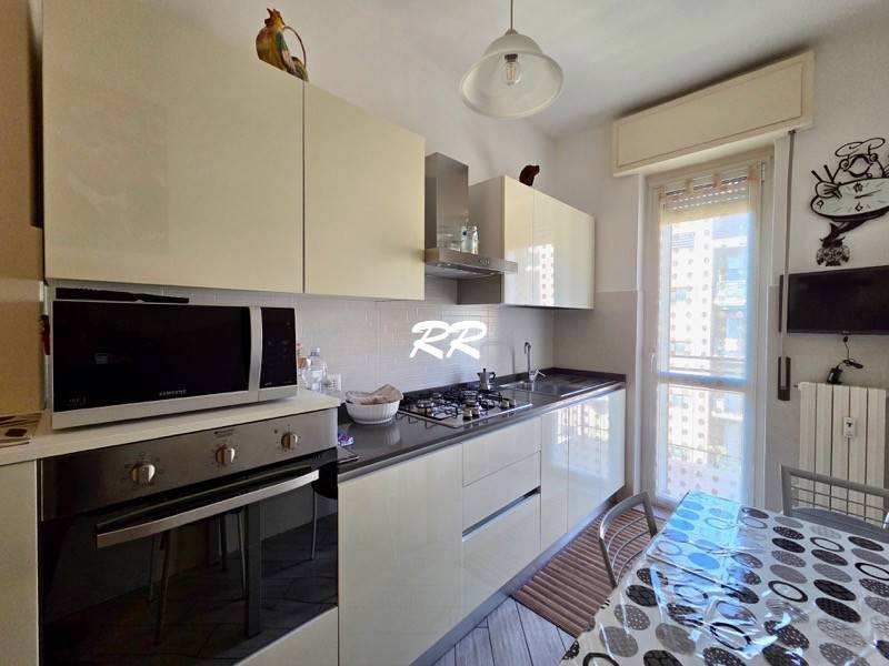 appartamento in vendita a Milano in zona Affori