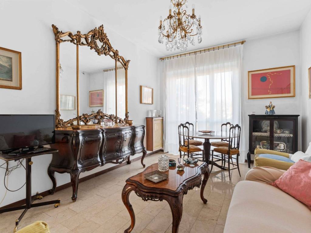 appartamento in vendita a Milano in zona Chiesa Rossa