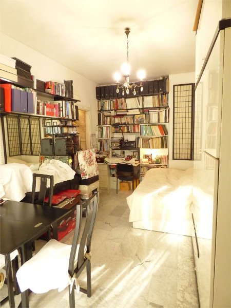 appartamento in vendita a Milano in zona Dergano