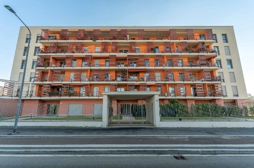 appartamento in vendita a Milano in zona Barona