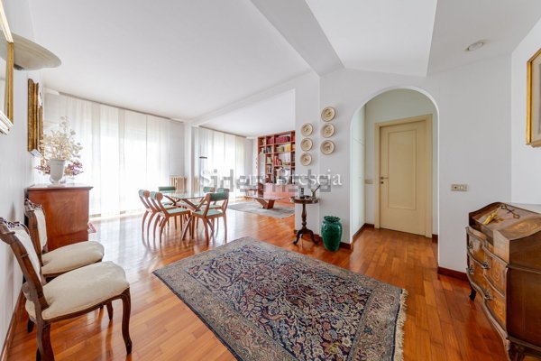 appartamento in vendita a Milano in zona Solari