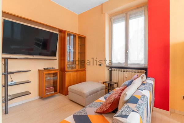 appartamento in vendita a Milano in zona Famagosta