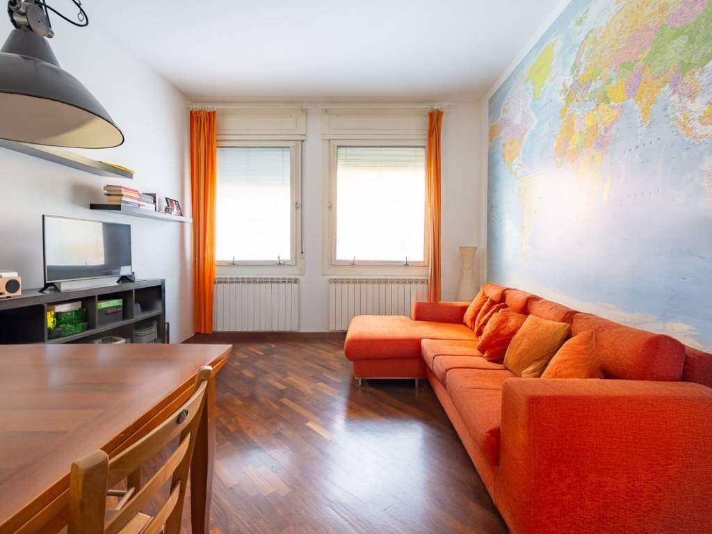 appartamento in vendita a Milano in zona Famagosta