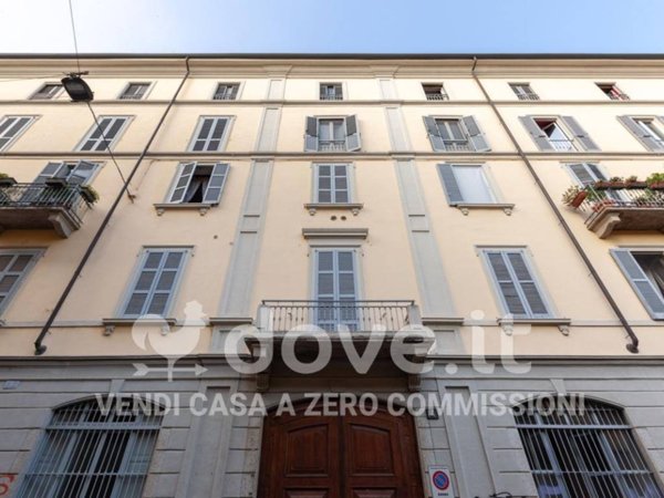 appartamento in vendita a Milano in zona Porta Genova