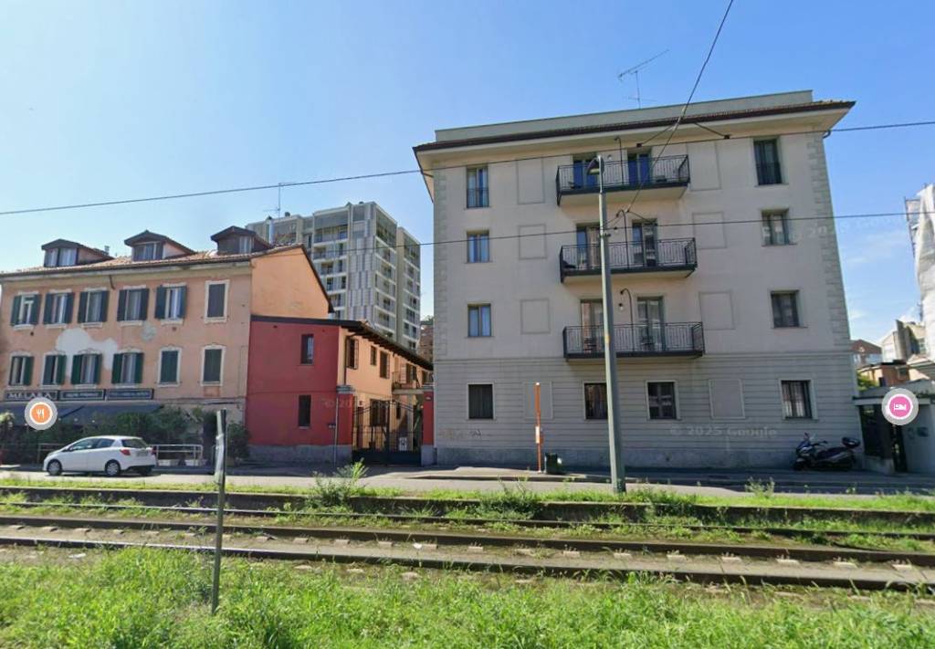 appartamento in vendita a Milano in zona Vigentino