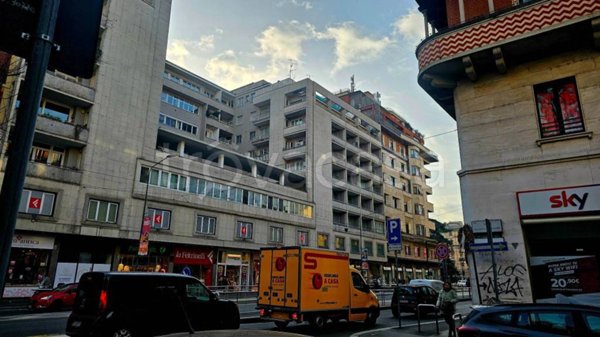 appartamento in vendita a Milano in zona Cinque Giornate