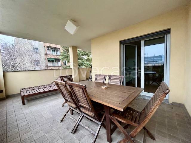 appartamento in vendita a Milano in zona Barona