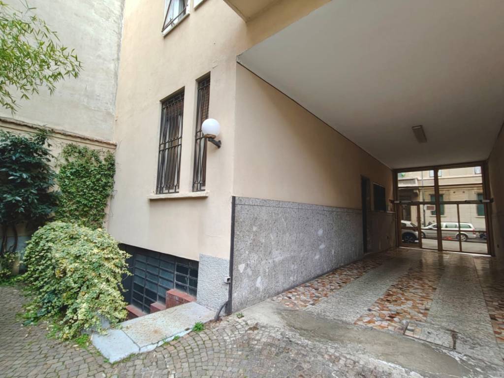 appartamento in vendita a Milano in zona Chiesa Rossa