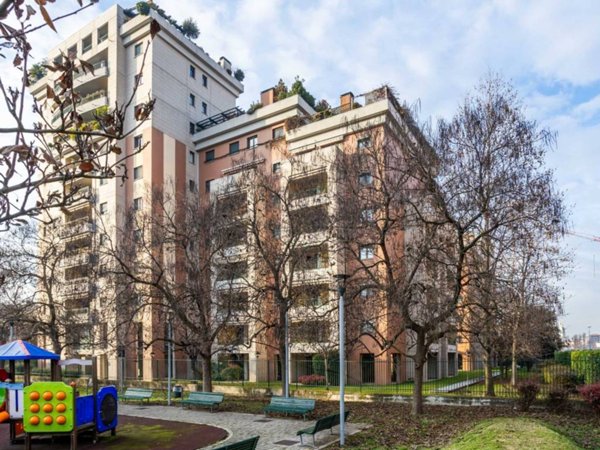appartamento in vendita a Milano in zona Barona