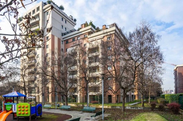 appartamento in vendita a Milano in zona Cadorna