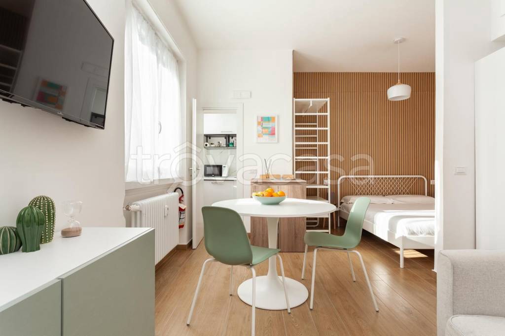 appartamento in vendita a Milano in zona Città Studi