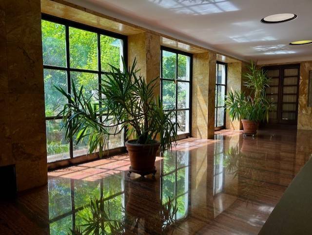 appartamento in vendita a Milano in zona Guastalla