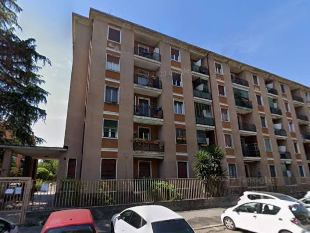 appartamento in vendita a Milano in zona Crescenzago