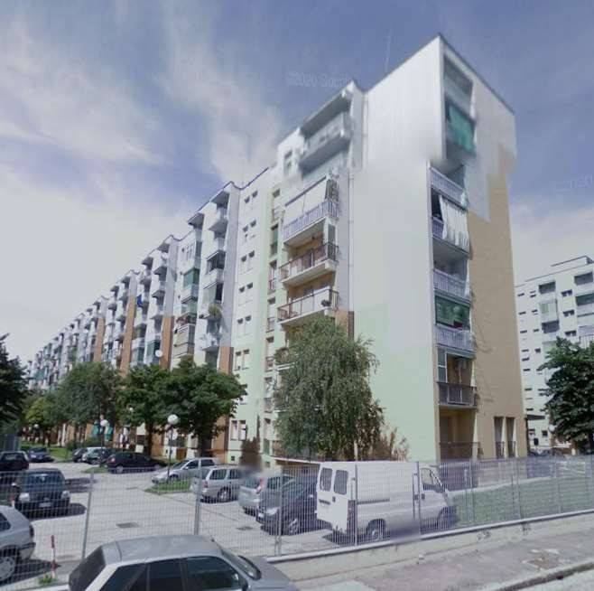 appartamento in vendita a Milano in zona Affori