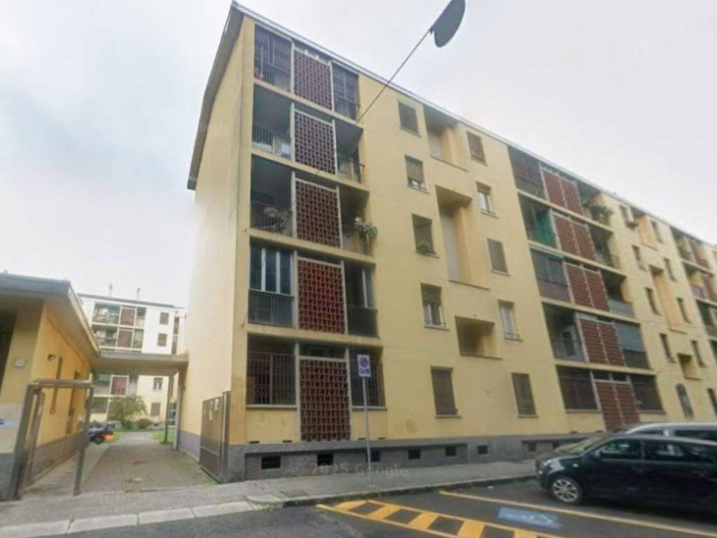 appartamento in vendita a Milano in zona Corvetto