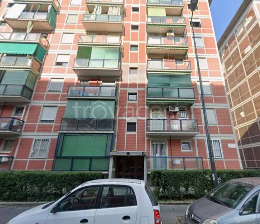 appartamento in vendita a Milano in zona Quartiere degli Olmi