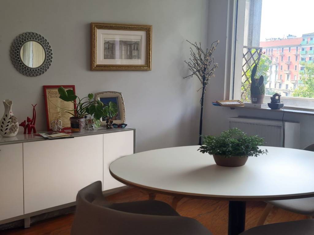 appartamento in vendita a Milano in zona Solari