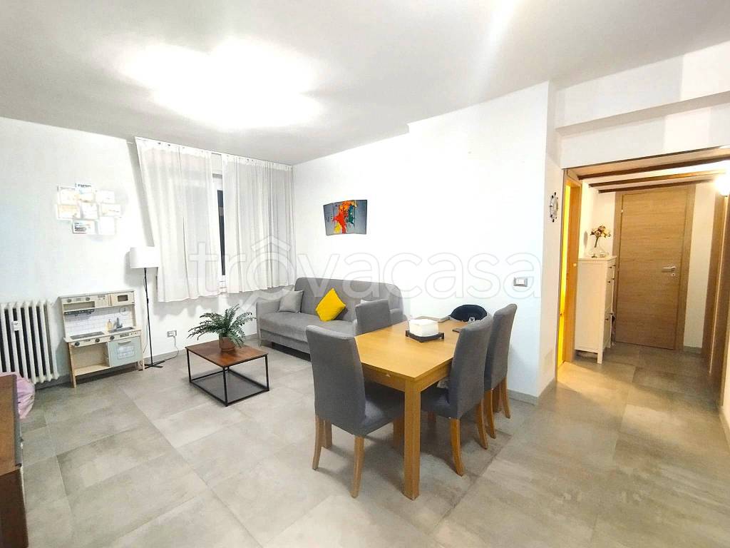 appartamento in vendita a Milano in zona Corvetto