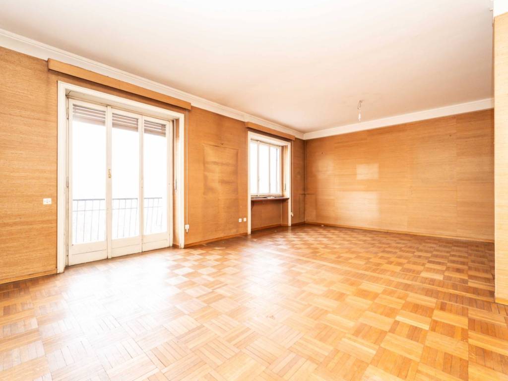 appartamento in vendita a Milano in zona Città Studi