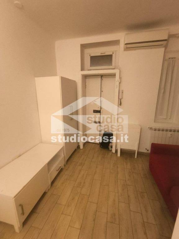 appartamento in vendita a Milano in zona Piazzale Lodi