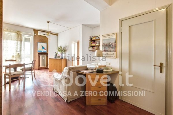 appartamento in vendita a Milano in zona Quarto Oggiaro