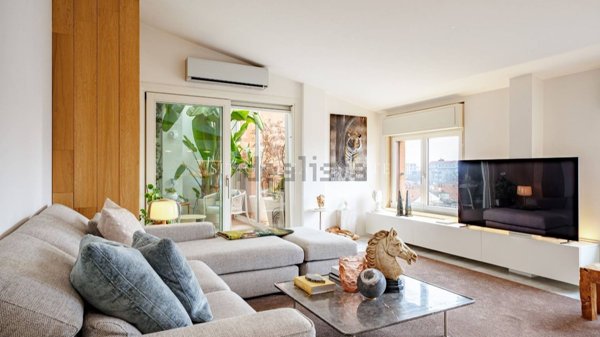 appartamento in vendita a Milano in zona Gorla