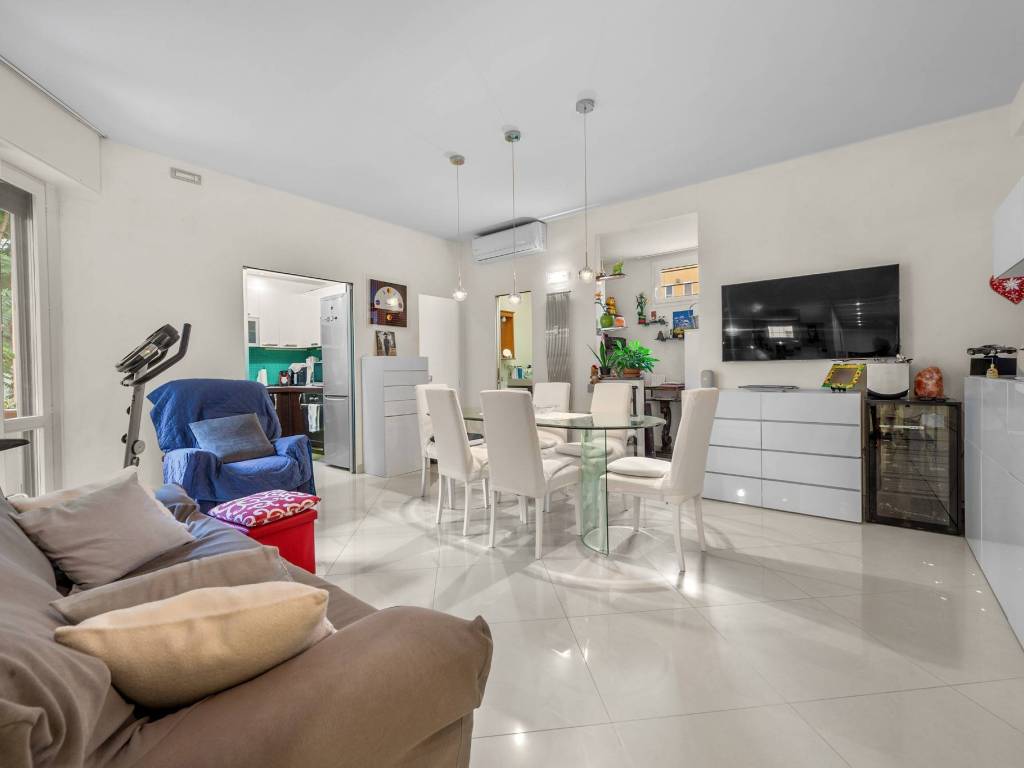 appartamento in vendita a Milano in zona Città Studi