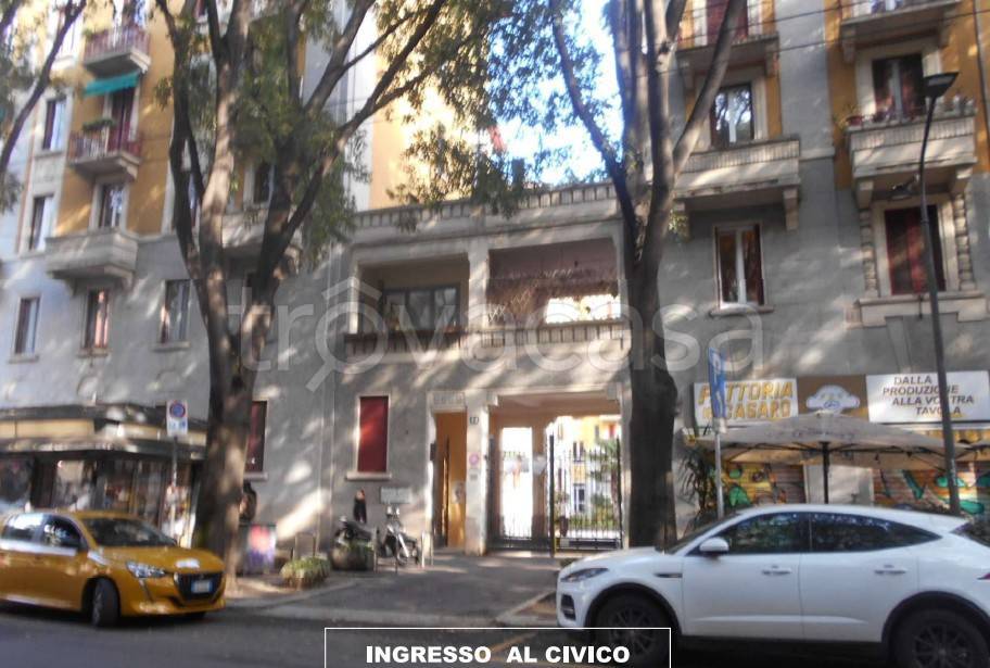 appartamento in vendita a Milano in zona Città Studi