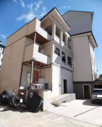 appartamento in vendita a Milano in zona Segnano