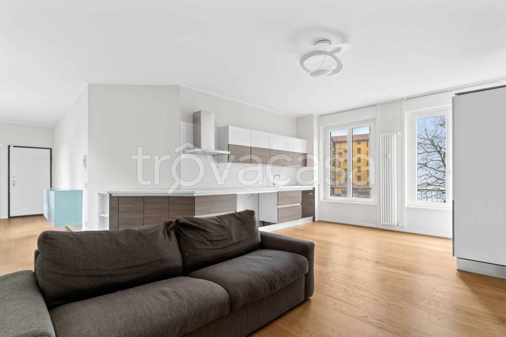 appartamento in vendita a Milano in zona Solari